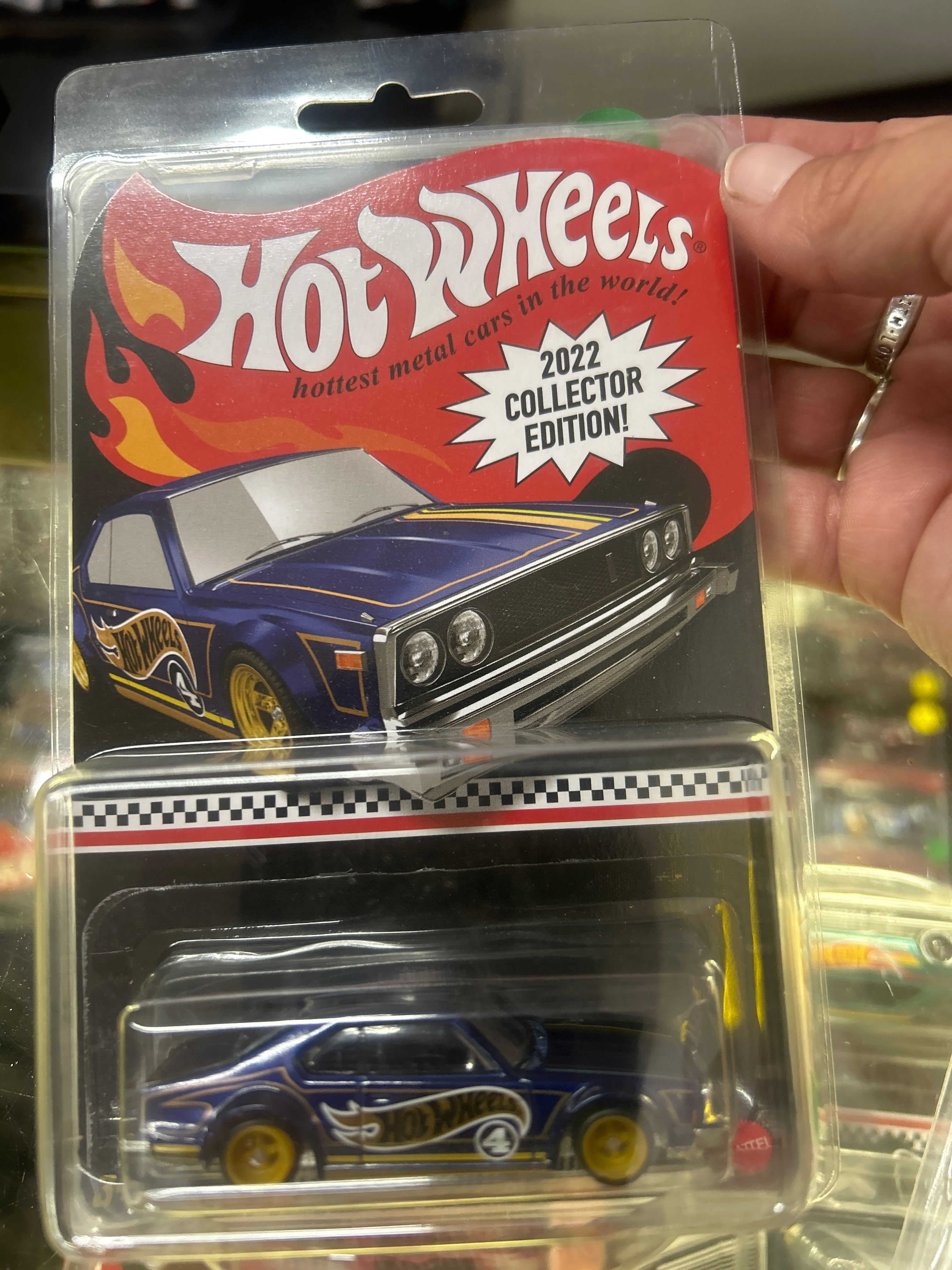 Red Line Club Nissan Skyline C210