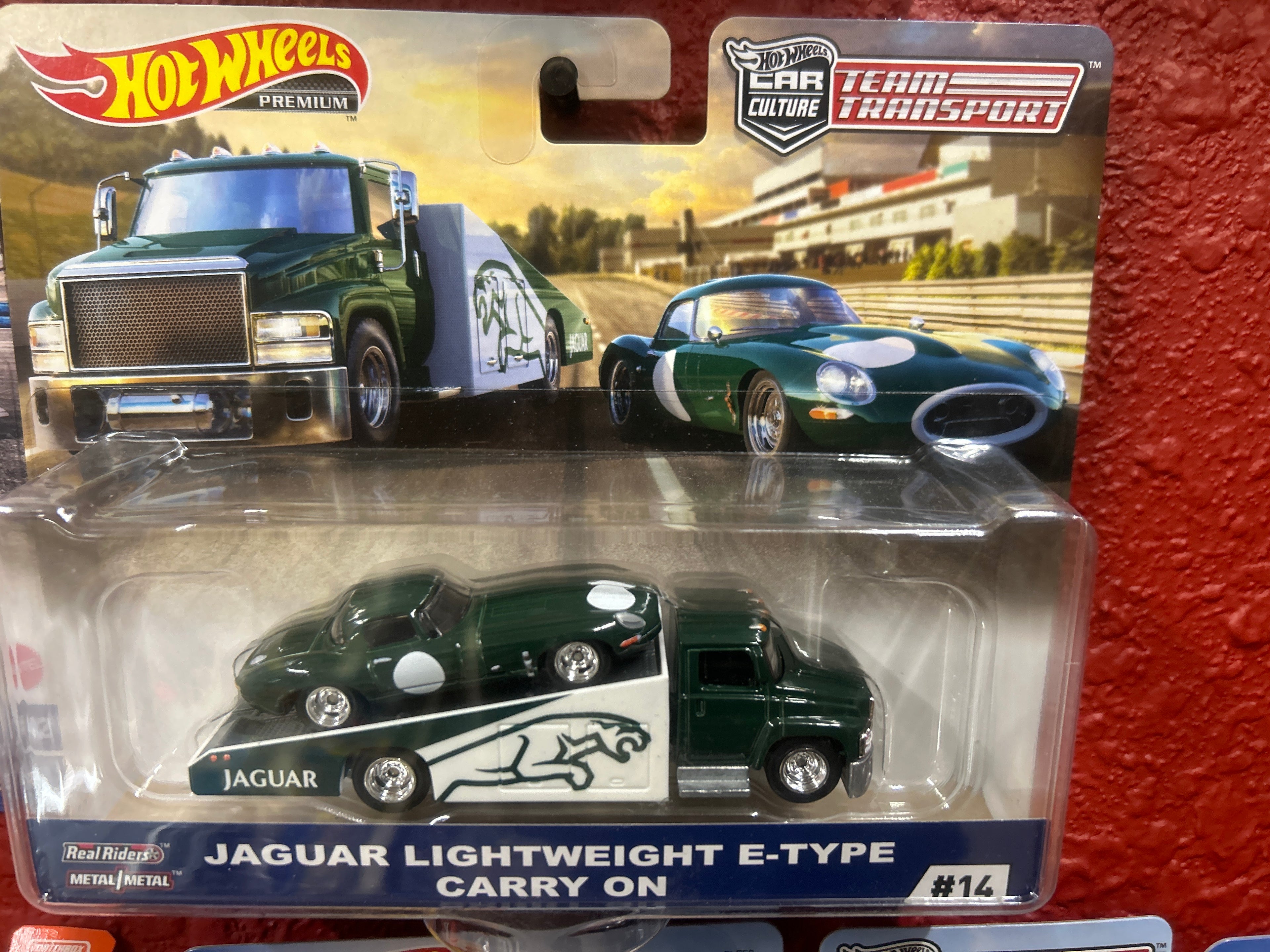 Team Transport Jaguars Lightweight E-Type Carry On